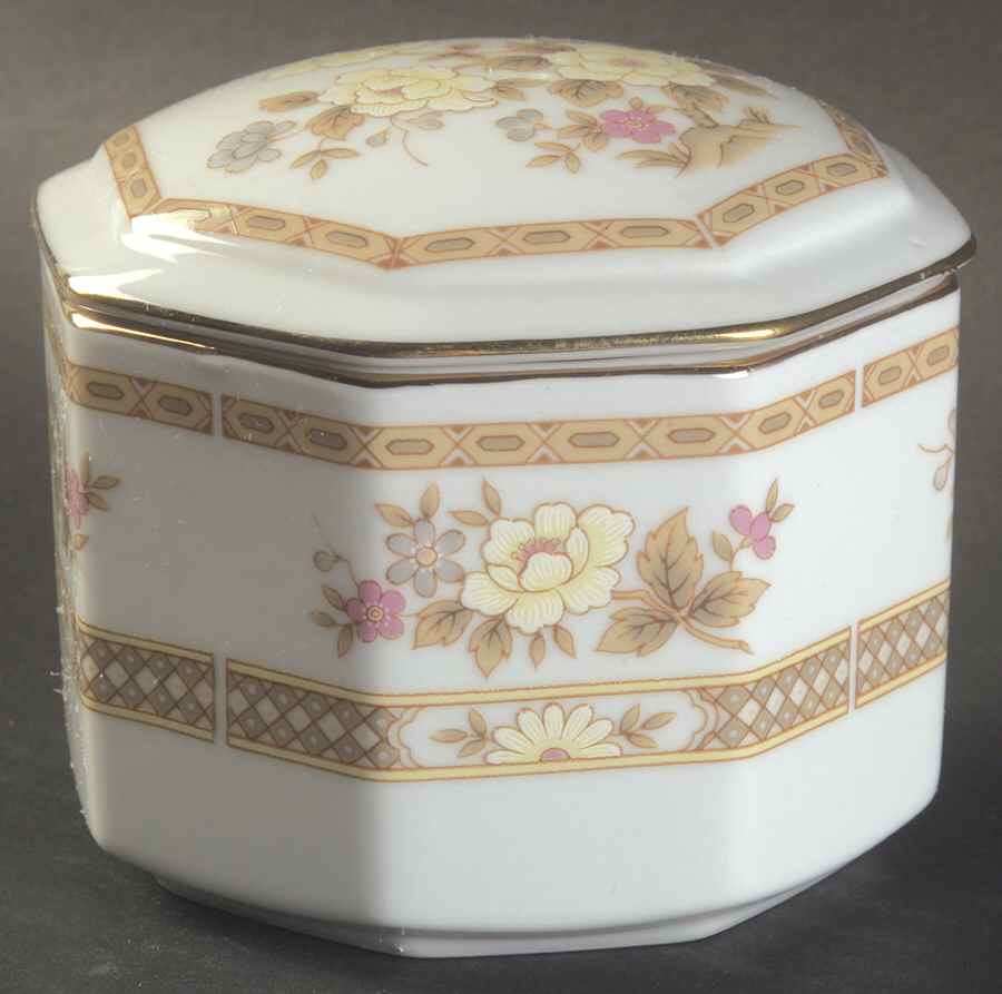 Antoinette Sugar Bowl & Lid by Mikasa-1