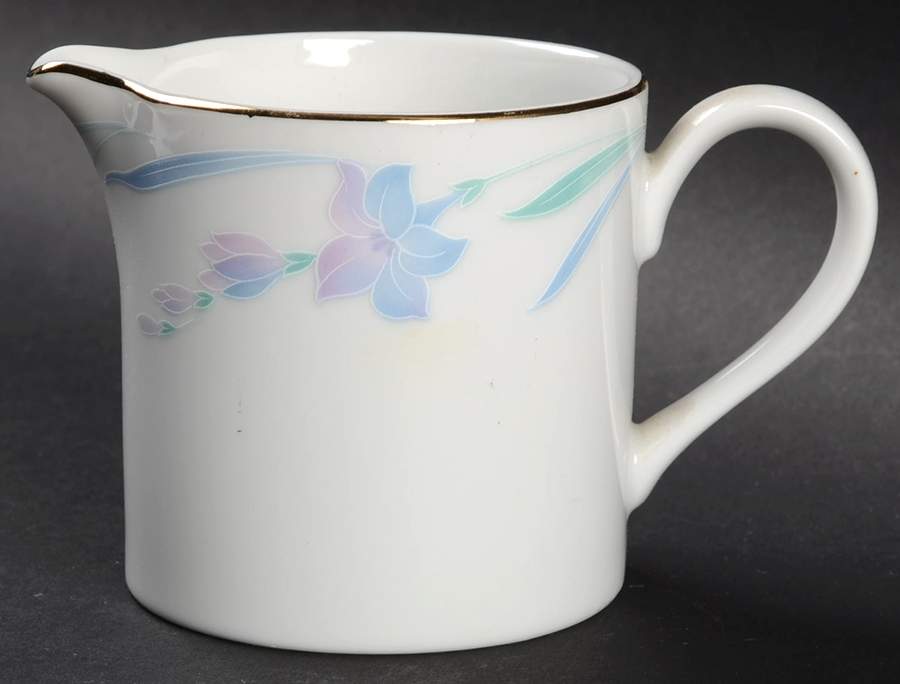 Antares Creamer by Mikasa-1