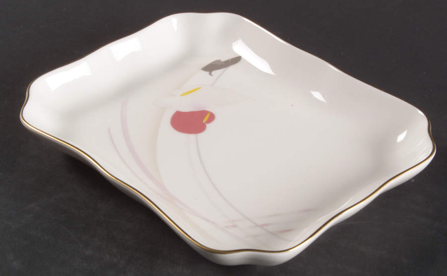 Anthurium Large Chelsea Tray by Mikasa-1