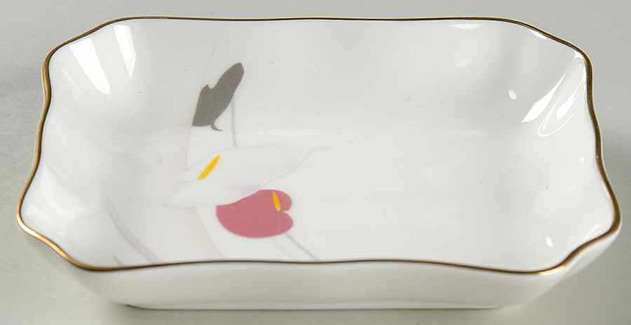 Anthurium Nut Dish by Mikasa-1