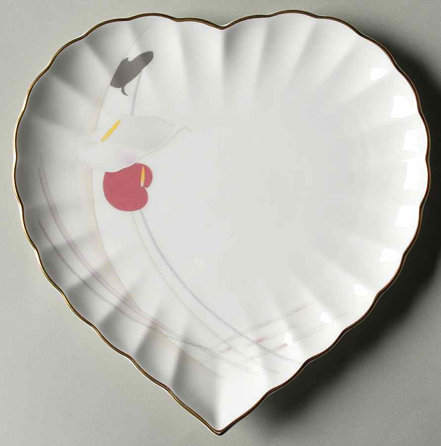 Anthurium 7" Heart Plate by Mikasa-1