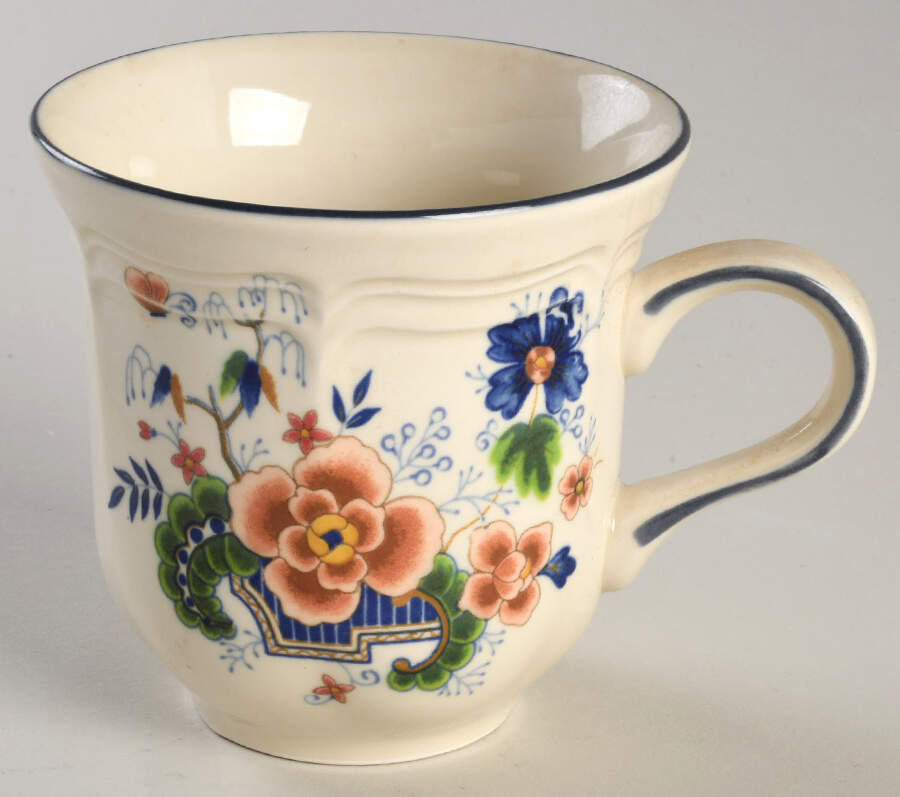 Antiquities Flat Cup by Mikasa-1
