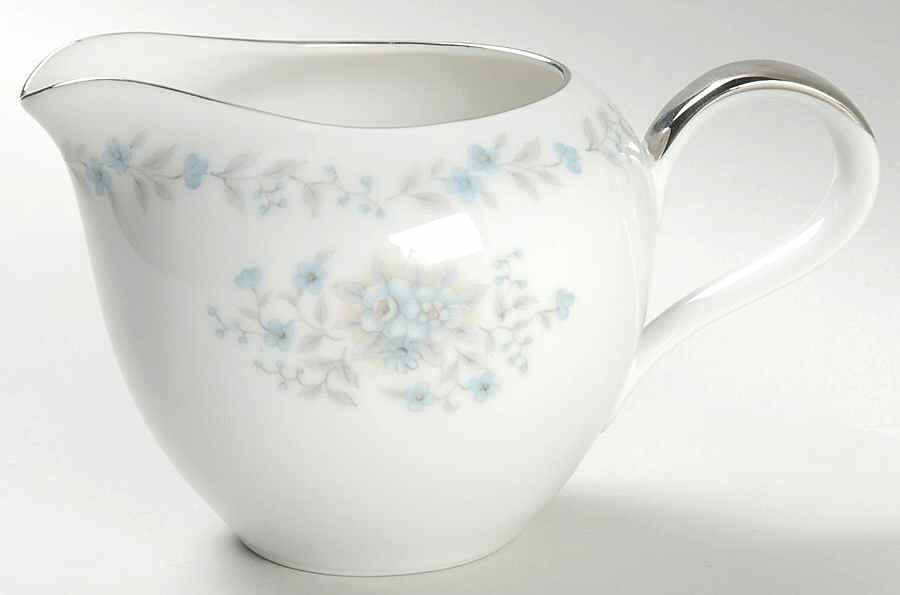 Antoria Creamer by Mikasa-1