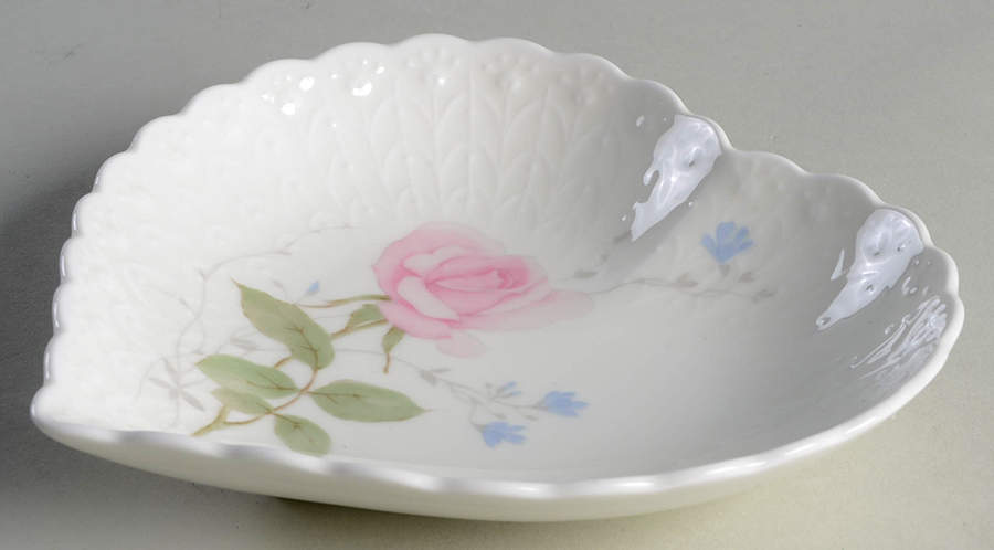 April Rose Heart Shaped Dish by Mikasa-1
