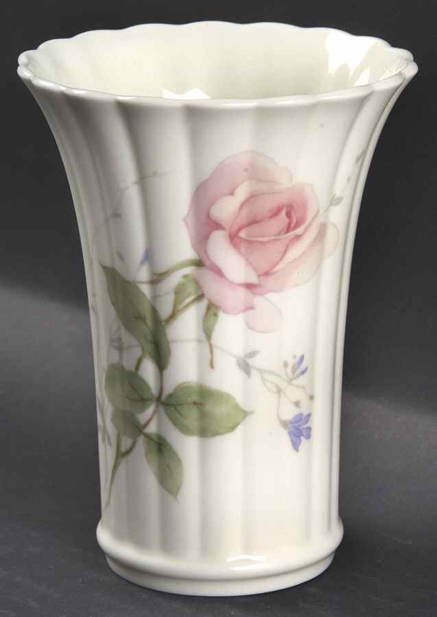 April Rose 4" Vase by Mikasa-1