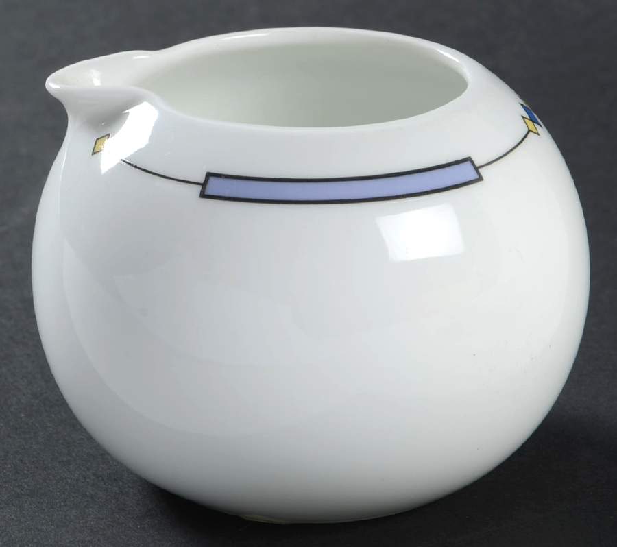 Aquatine Creamer by Mikasa-1