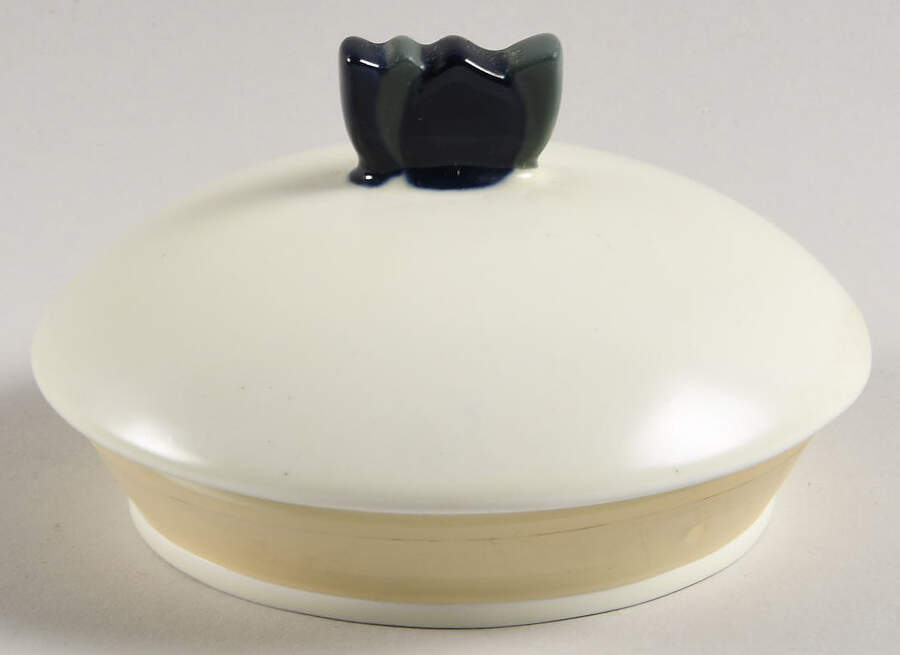 Arabella Lid & Seal for Medium Sculpted Canister by Mikasa-1