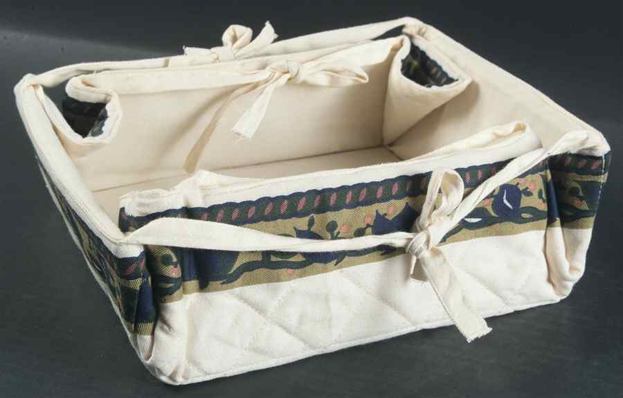 Arabella 7"Square Cloth Carrier-Warmer by Mikasa-1