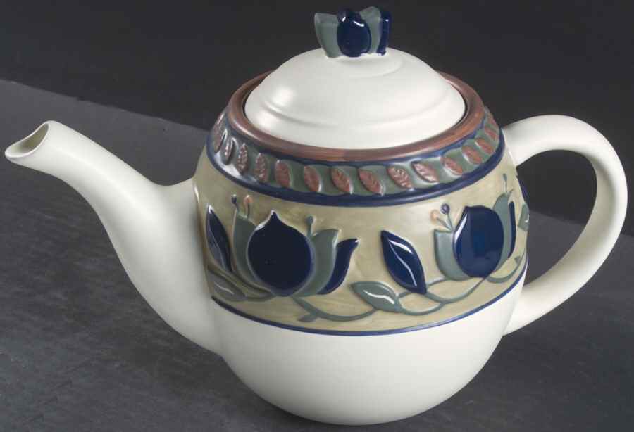 Arabella Sculpted Teapot & Lid by Mikasa-1