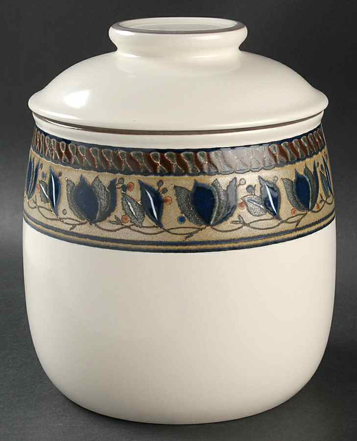 Arabella Large Canister & Lid with Seal Ring by Mikasa-1