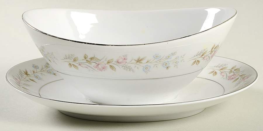Ardsley Gravy Boat with Attached Underplate by Mikasa-1