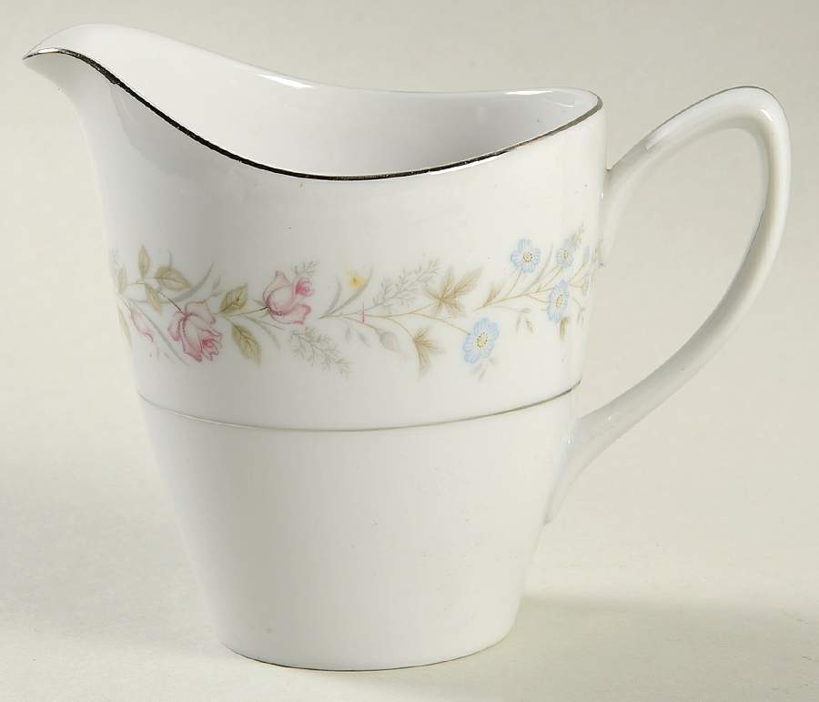 Ardsley Creamer by Mikasa-1