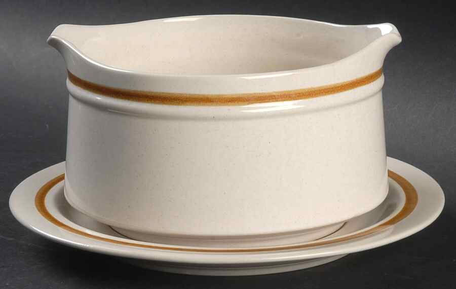 Artisan Gravy Boat & Underplate by Mikasa-1
