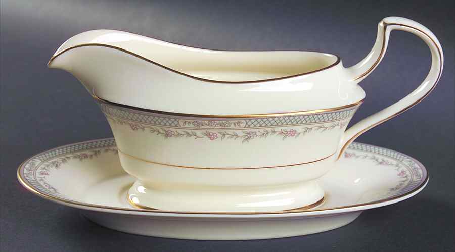 Ashley Hall Gravy Boat & Underplate by Mikasa-1