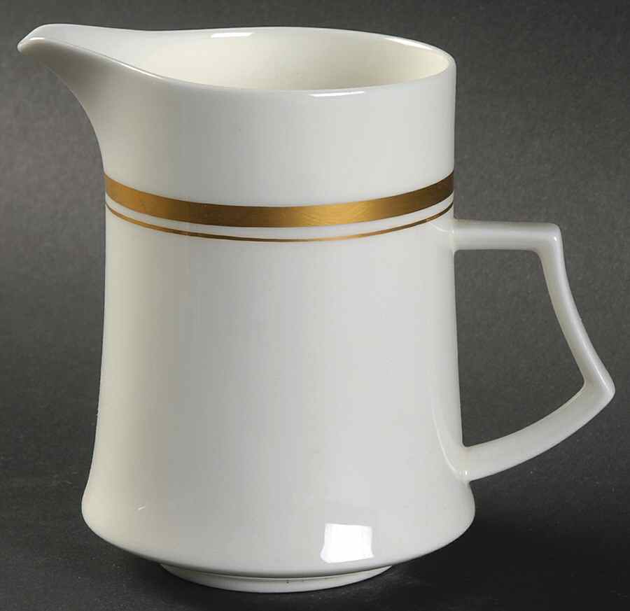 Avantique Creamer by Mikasa-1
