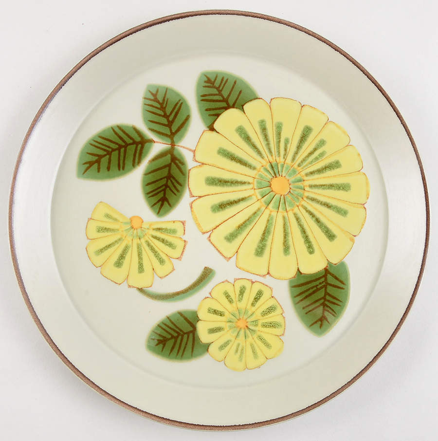 Avitra 12" Chop Plate (Round Platter) by Mikasa-1