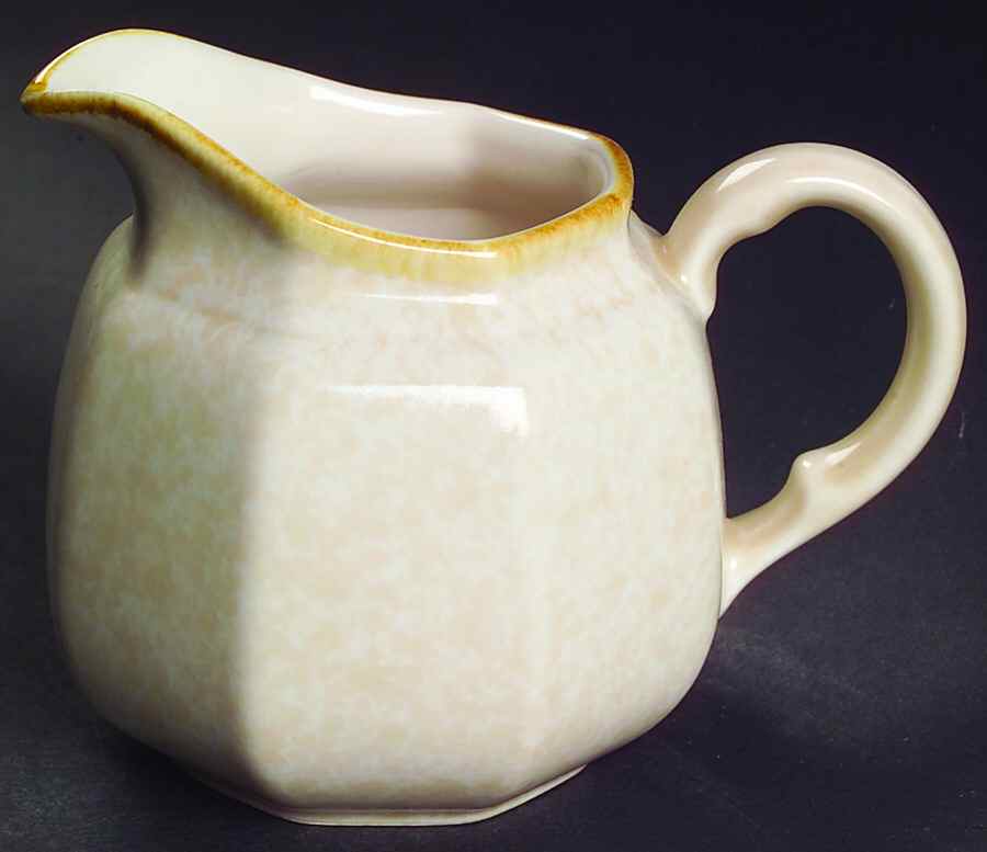 Avante Ivory Creamer by Mikasa-1