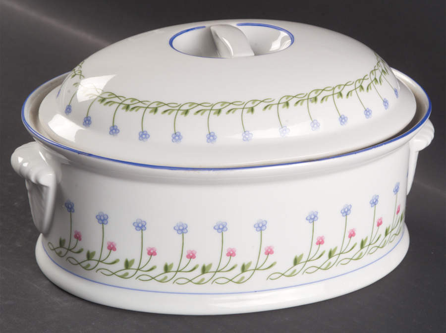 Bali Hai 2 Quart Oval Covered Casserole by Mikasa-1