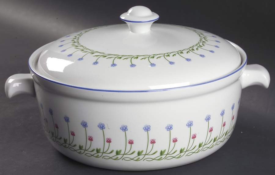 Bali Hai 3 Quart Round Covered Casserole by Mikasa-1