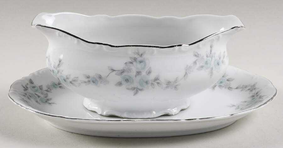 Barbizon Gravy Boat & Underplate/Relish by Mikasa-1