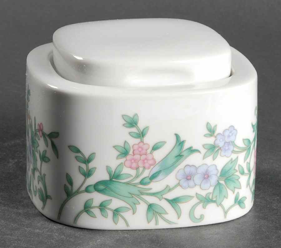 Barcelona Sugar Bowl & Lid by Mikasa-1