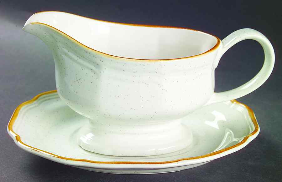 Baronial Gravy Boat & Underplate by Mikasa-1