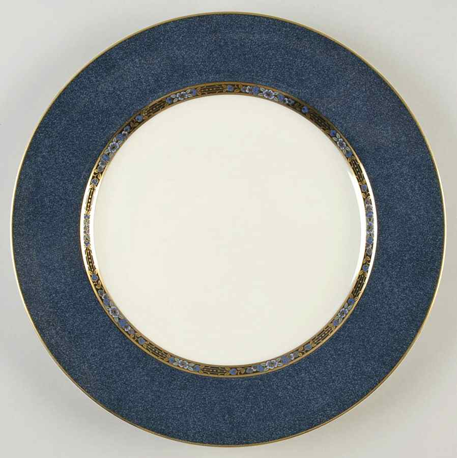Baroness 12" Chop Plate (Round Platter) by Mikasa-1