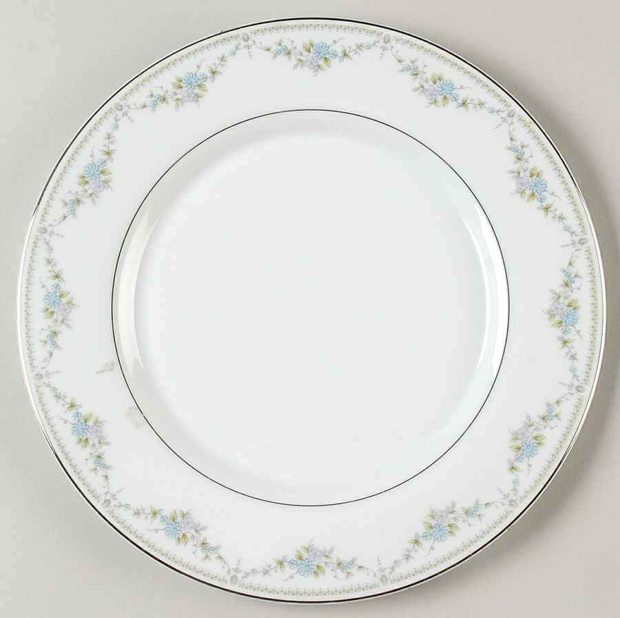 Betty Ann Dinner Plate by Mikasa-1