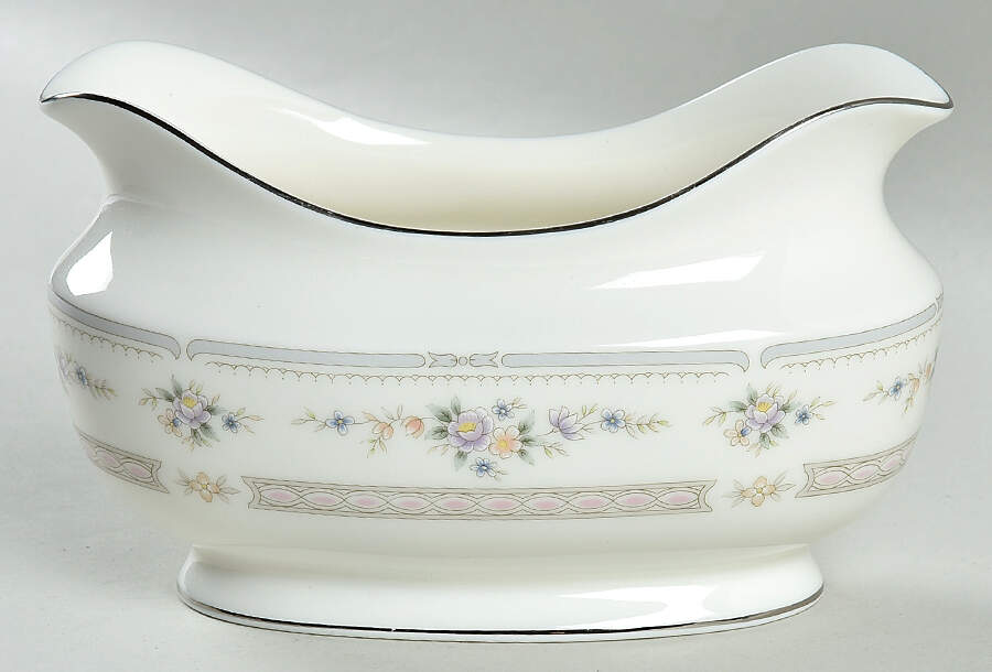 Beaumont Gravy Boat by Mikasa-1