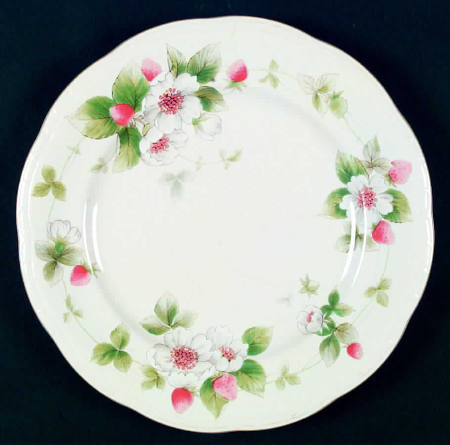 Berry Bloom Dinner Plate by Mikasa-1