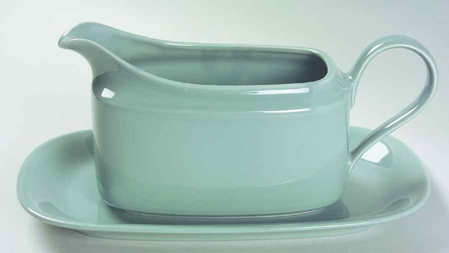 Bergen Green Gravy Boat & Underplate by Mikasa-1