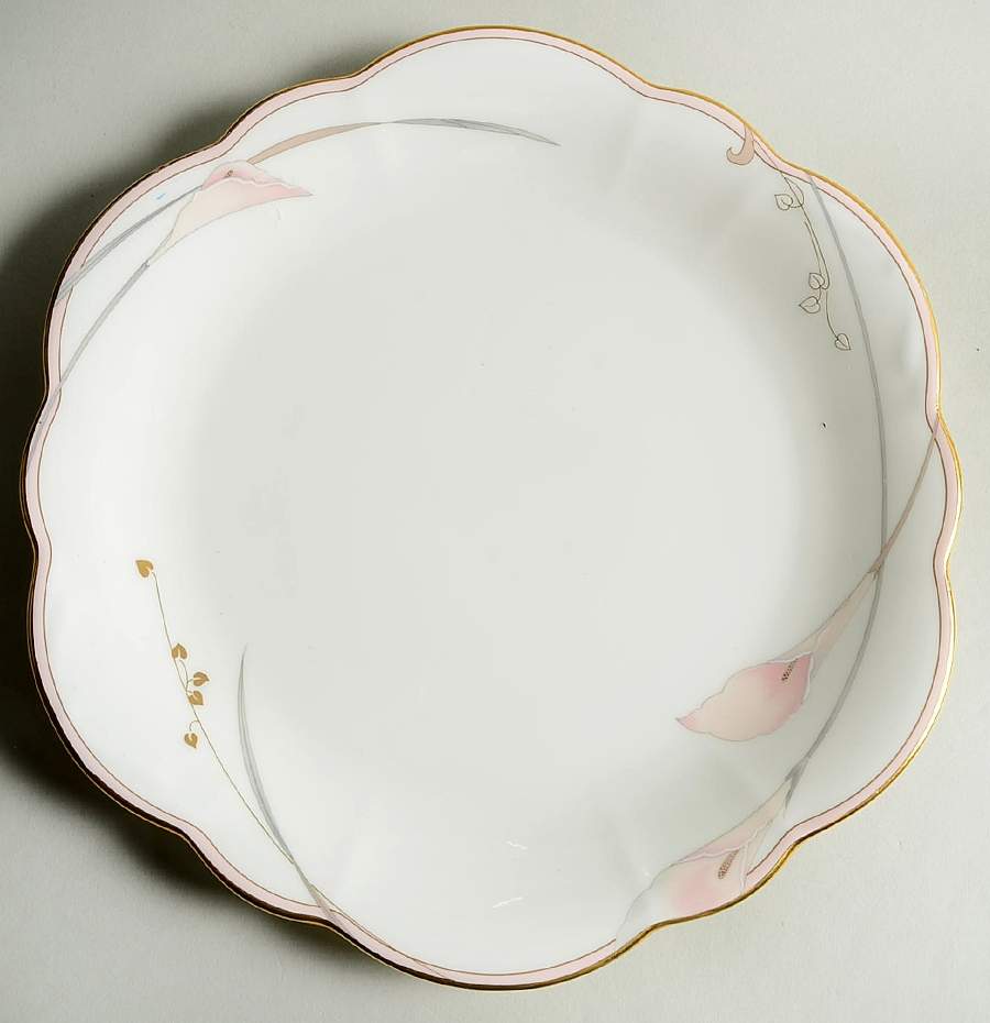 Bellamy Wellington Cake Plate by Mikasa-1