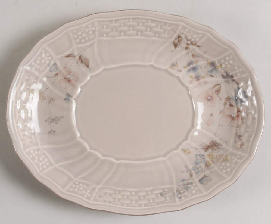 Bella Maria Underplate for Gravy Boat by Mikasa-1
