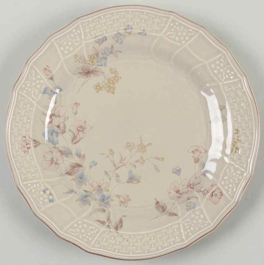 Bella Maria Salad Plate by Mikasa-1