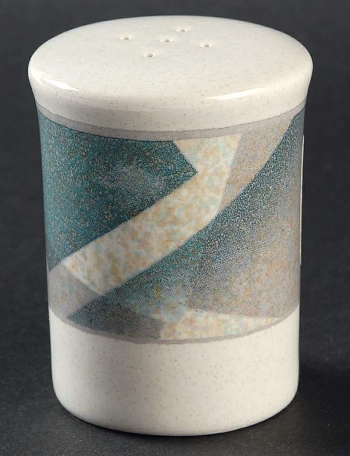 Bermuda (Intaglio Line) Pepper Shaker by Mikasa-1