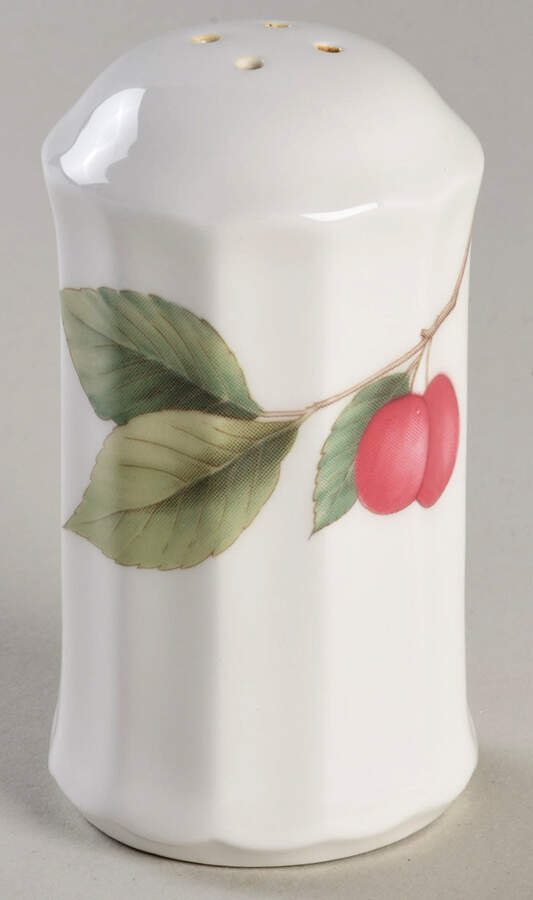 Belle Terre Salt Shaker by Mikasa-1