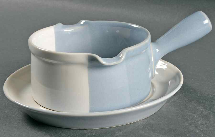 Big Surf Gravy Boat & Underplate by Mikasa-1