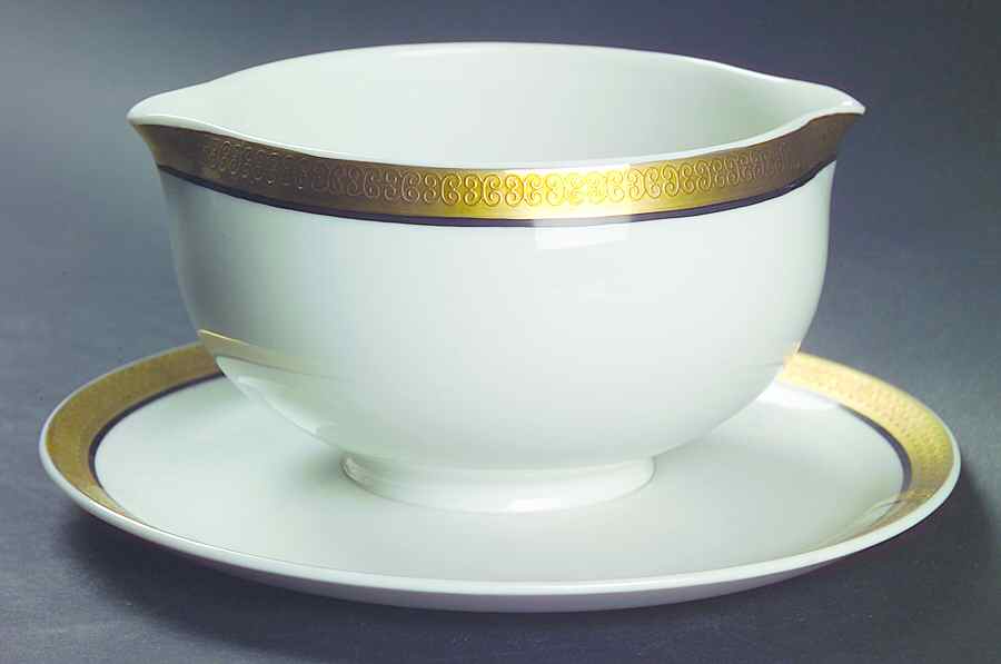 Blake Gravy Boat with Attached Underplate by Mikasa-1