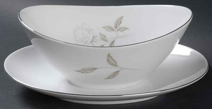 Blanca Gravy Boat with Attached Underplate by Mikasa-1