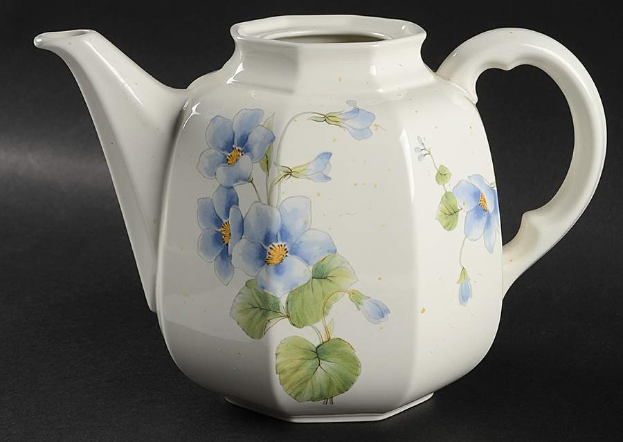 Blue Bell Coffee Pot No Lid by Mikasa-1