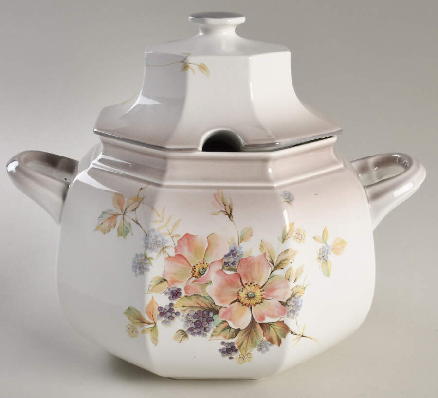 Black Berries Tureen &  Lid by Mikasa-1