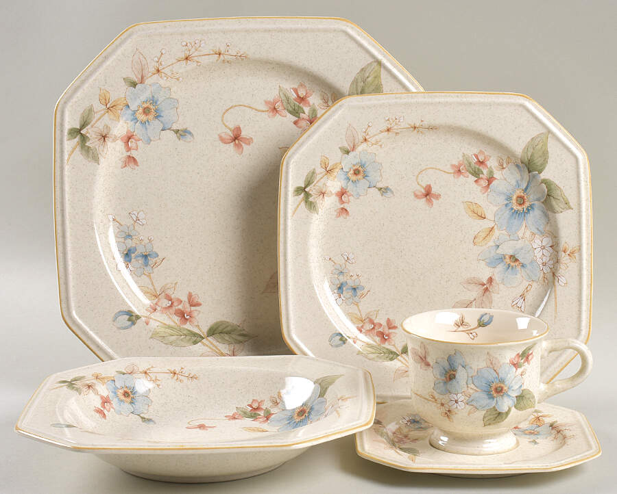 Blue Clematis 5 Piece Place Setting by Mikasa-1