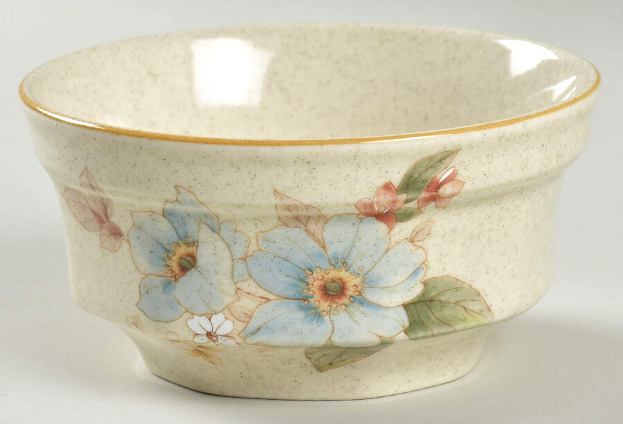 Blue Clematis Fruit/Dessert (Sauce) Bowl by Mikasa-1