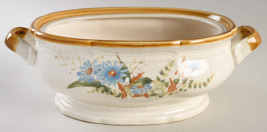 Blue Daisies 2.5 Quart Oval Covered Casserole No Lid by Mikasa-1