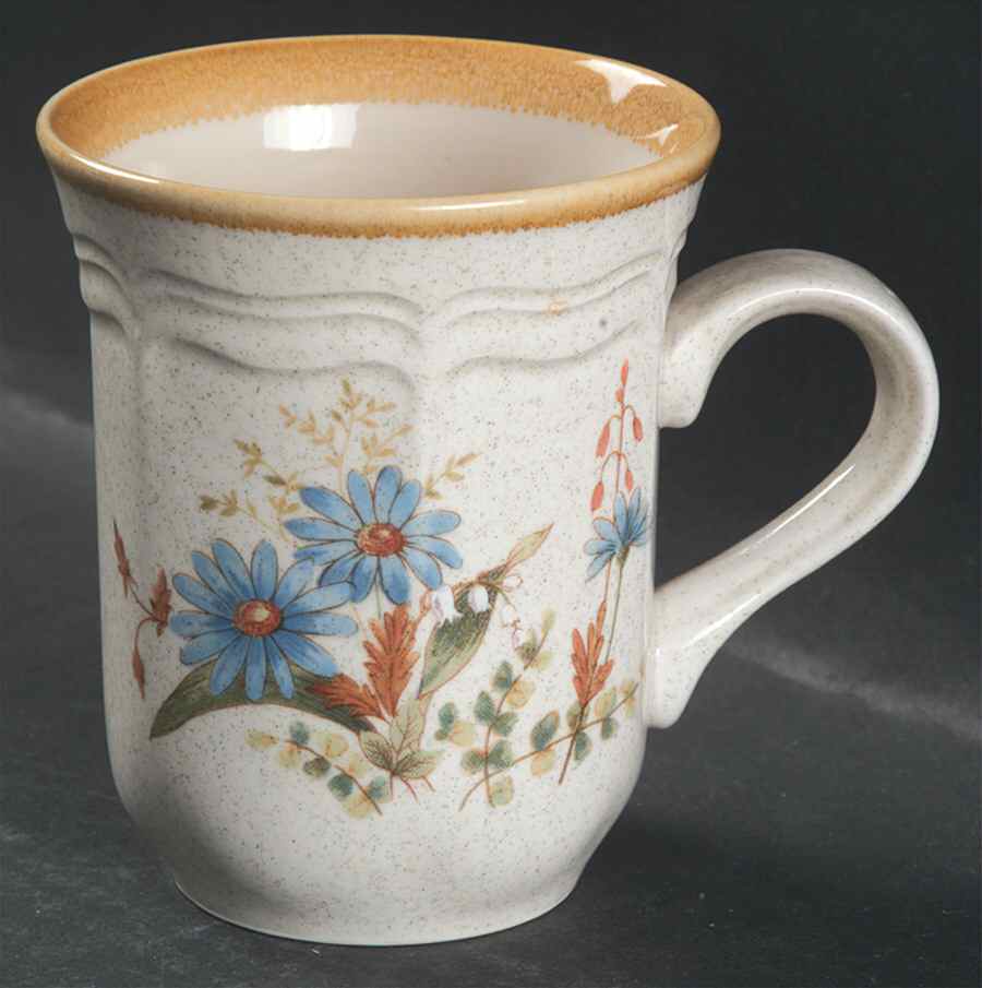 Blue Daisies Mug by Mikasa-1