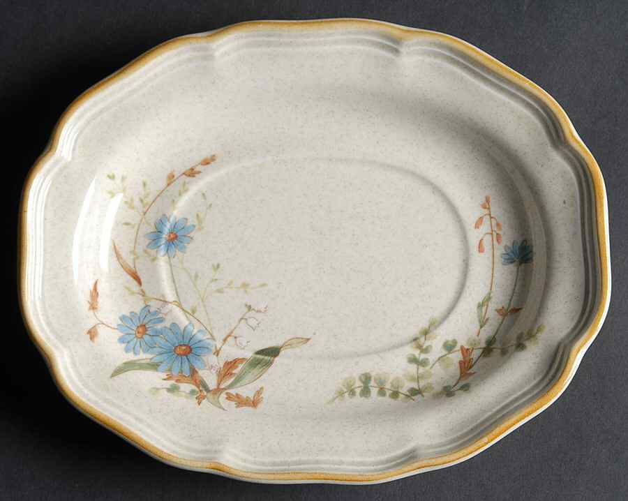 Blue Daisies Underplate for Gravy Boat by Mikasa-1
