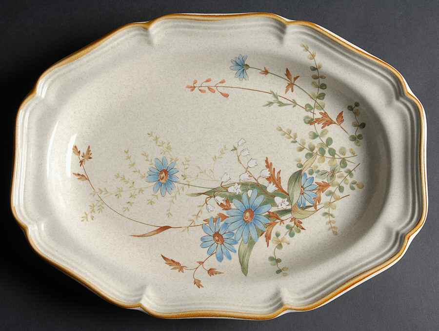 Blue Daisies 14" Oval Serving Platter by Mikasa-1