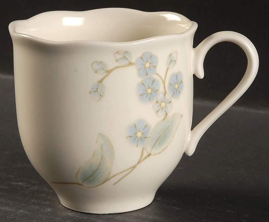 Blue Eyes Flat Cup by Mikasa-1