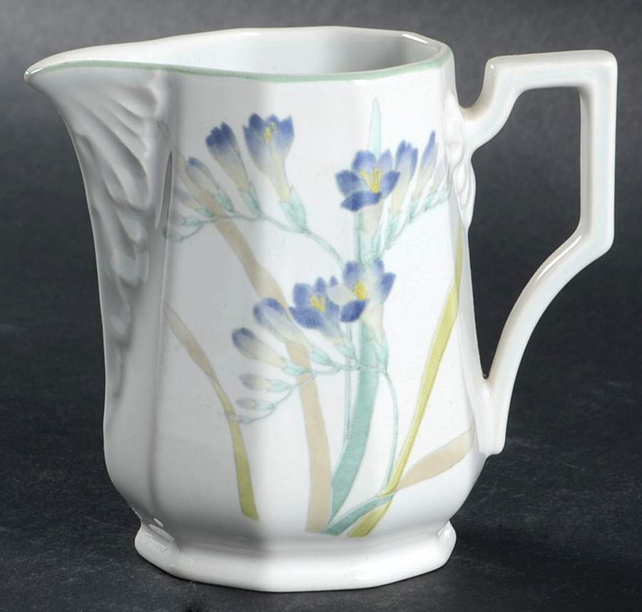 Blue Freesia Creamer by Mikasa-1