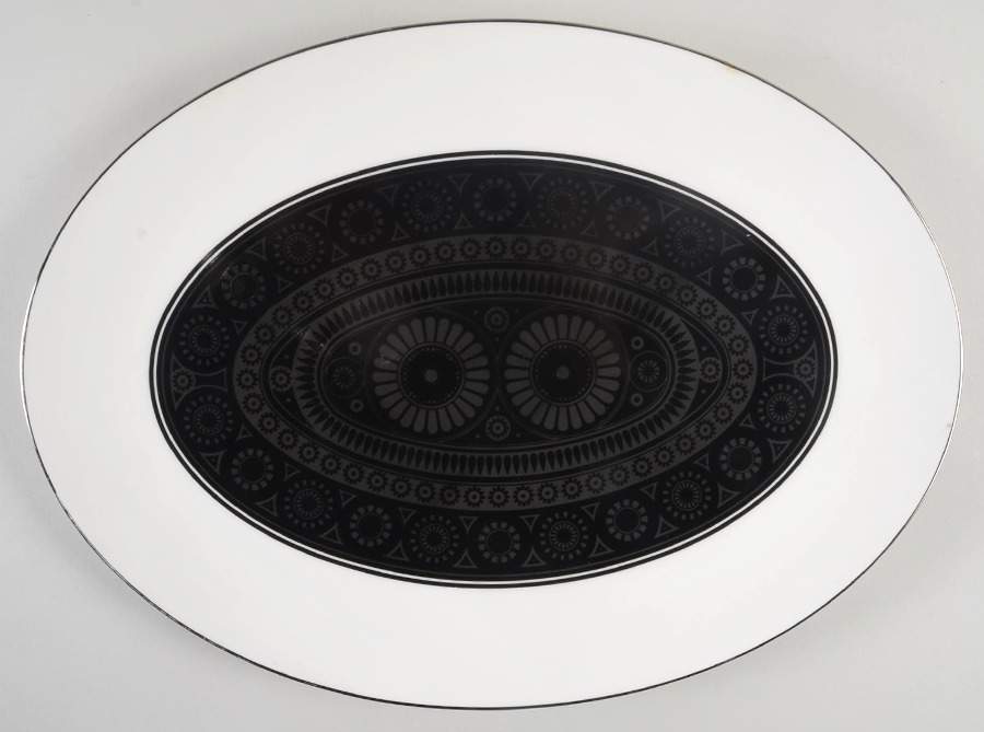 Black Sapphire 15" Oval Serving Platter by Mikasa-1